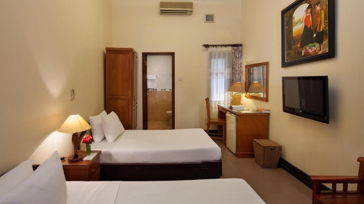 Lucky Central Hotel & Travel Ханой Экстерьер фото