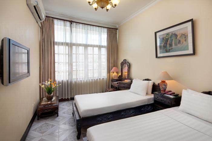 Lucky Central Hotel & Travel Ханой Экстерьер фото